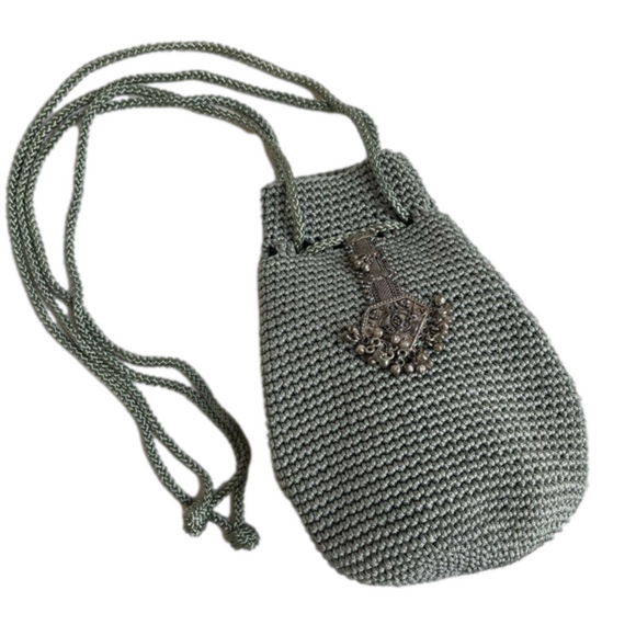 NWOT Varsha Patel Woven Crochet Drawstring Crossbody Shoulder Bag Silver Detail - Picture 1 of 13